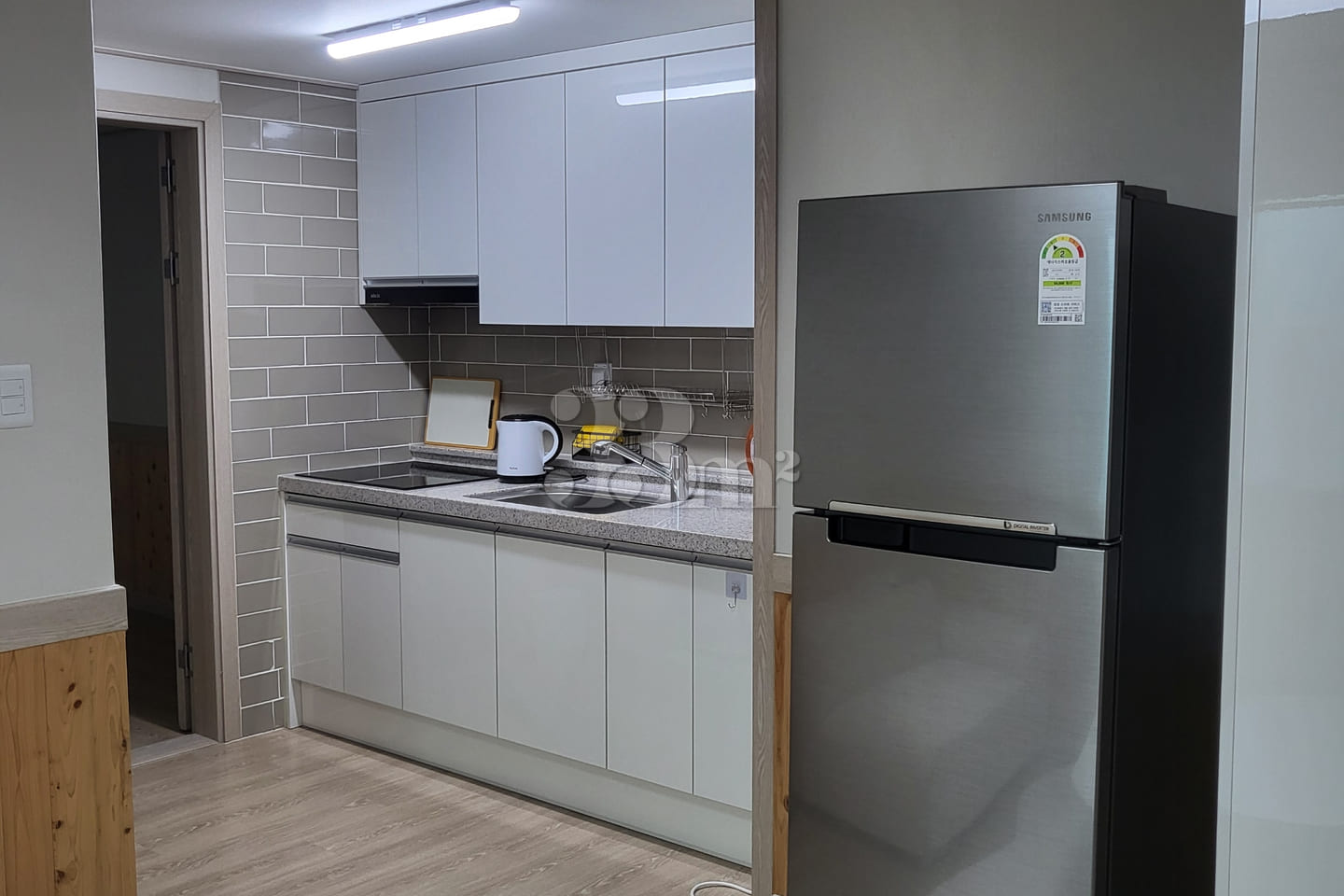Newly Built Downtown Two-Room Unit A 12th image