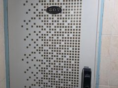 Room 307 0번째 이미지