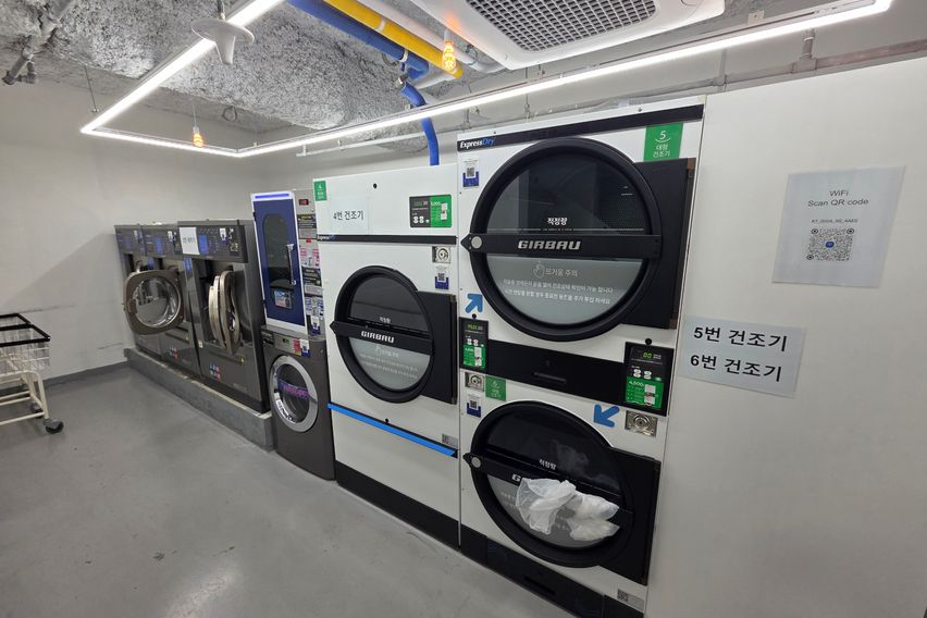 홍대역1분💓채광좋은