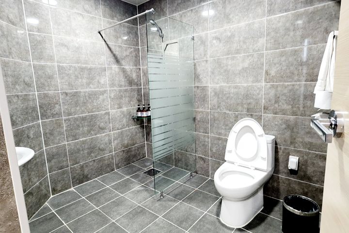 1 minute to the beach, 2 beds per month 9th image