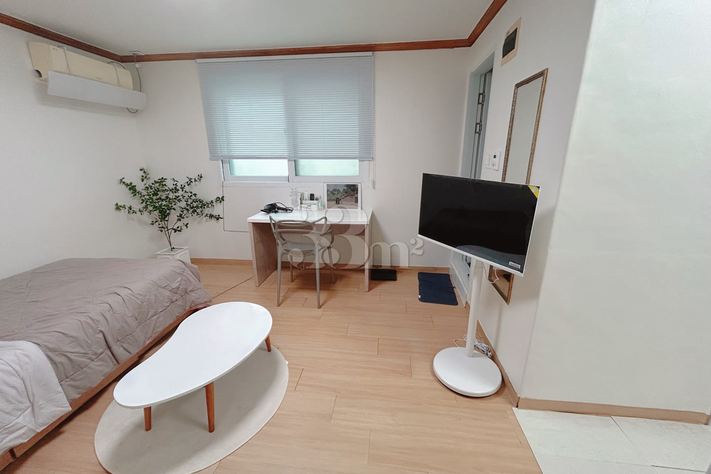 3 minutes from Sinnonhyeon Station, Gangnam a 3th image