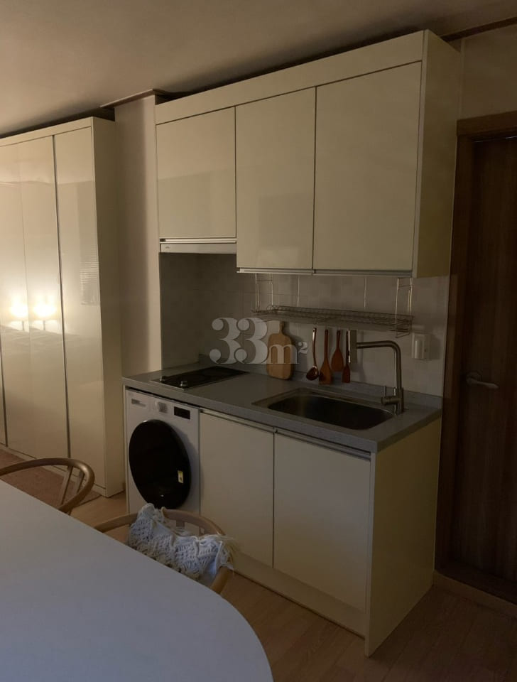 Spacious studio near Seoul Station 2th image