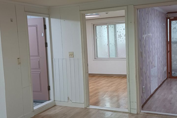 쓰리룸 최고주택2층 17번째 이미지