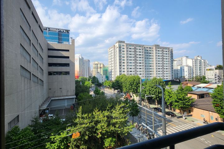 ☘️ Two-bedroom apartment near Yeongdeungpo-gu 17th image