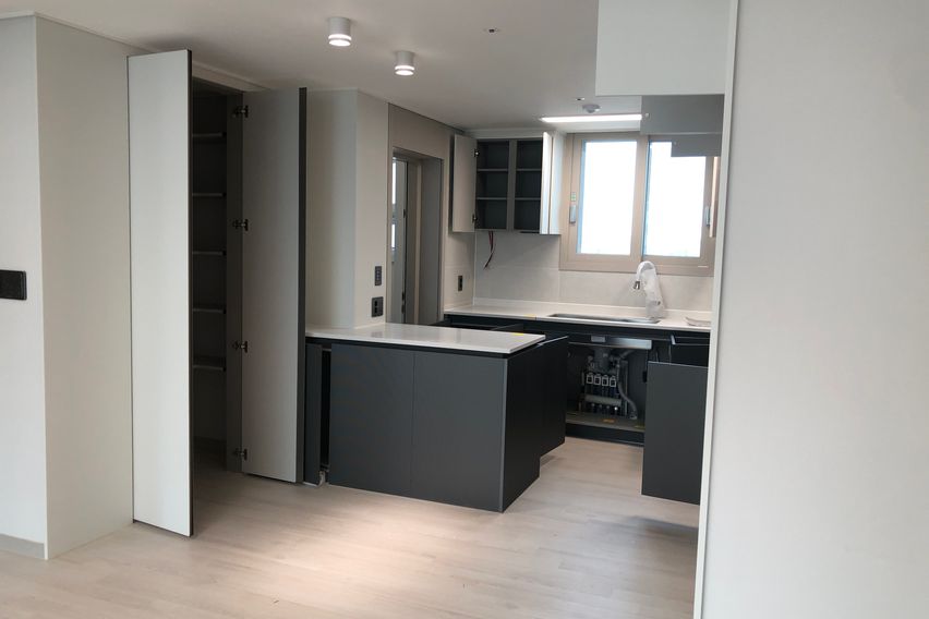 단독 화장실 & TV