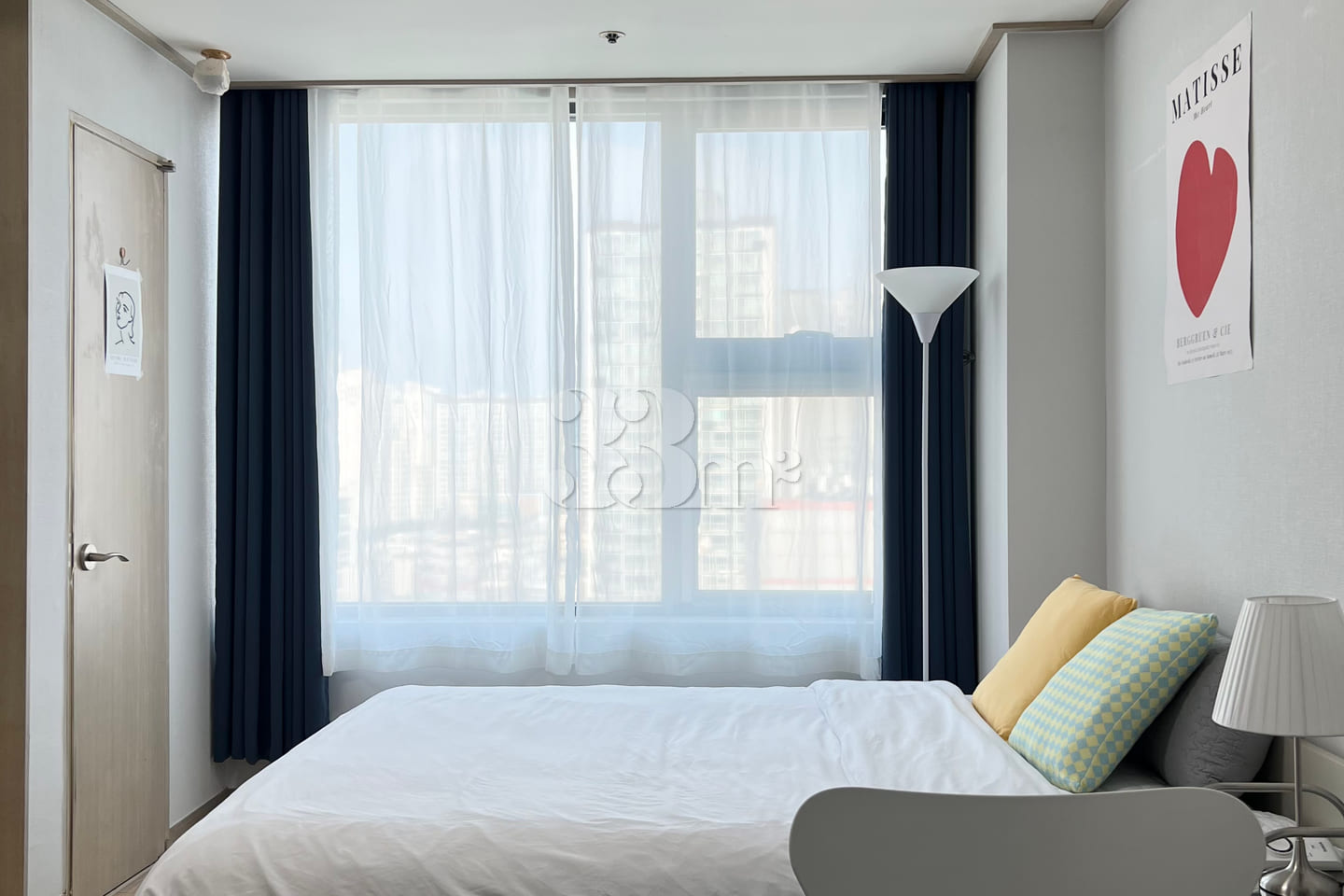 Fully furnished apartment in the prime locati 1th image