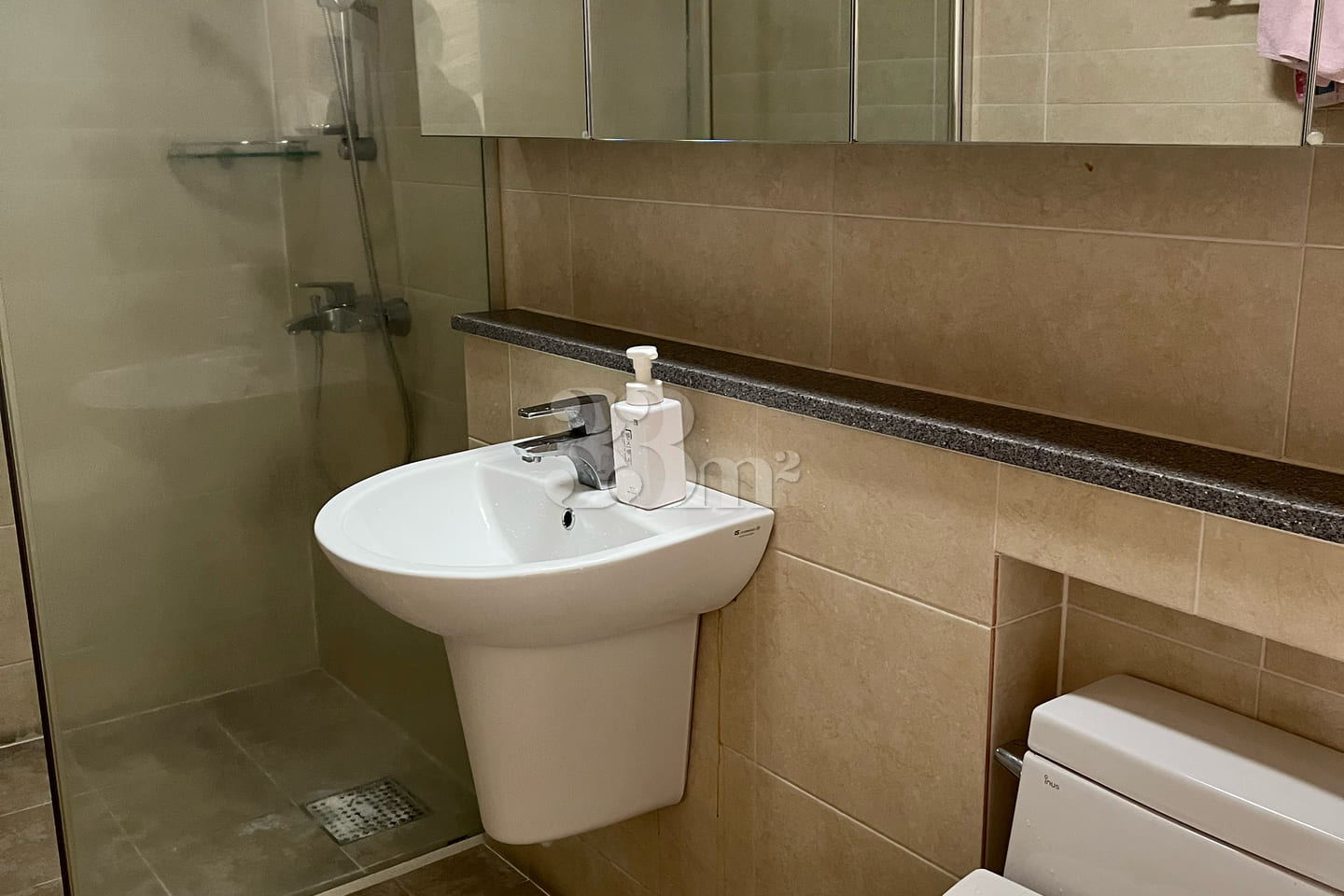 Fully furnished two-bedroom apartment near Da 13th image