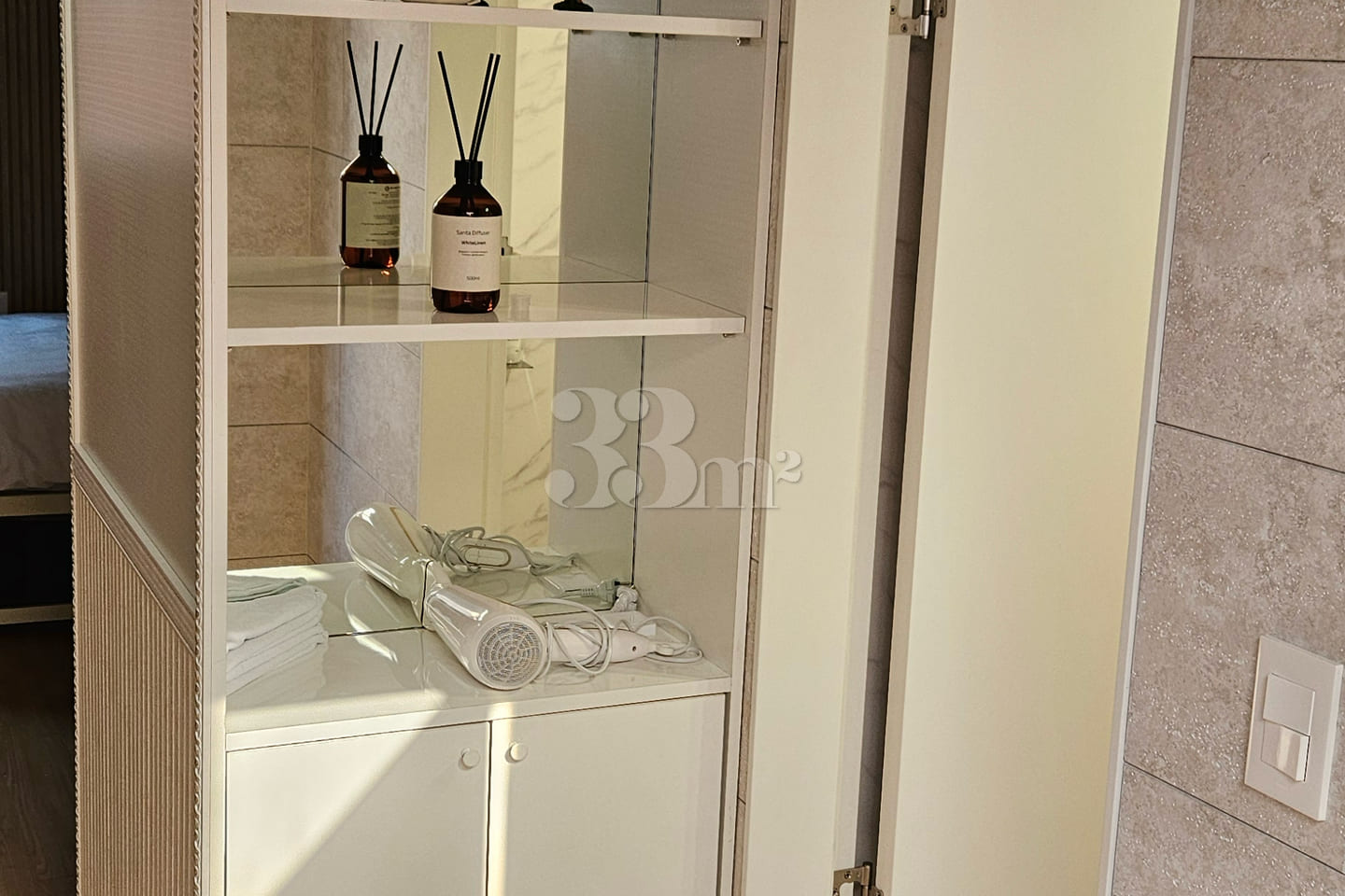 32 rooms with a clean remodel 7th image