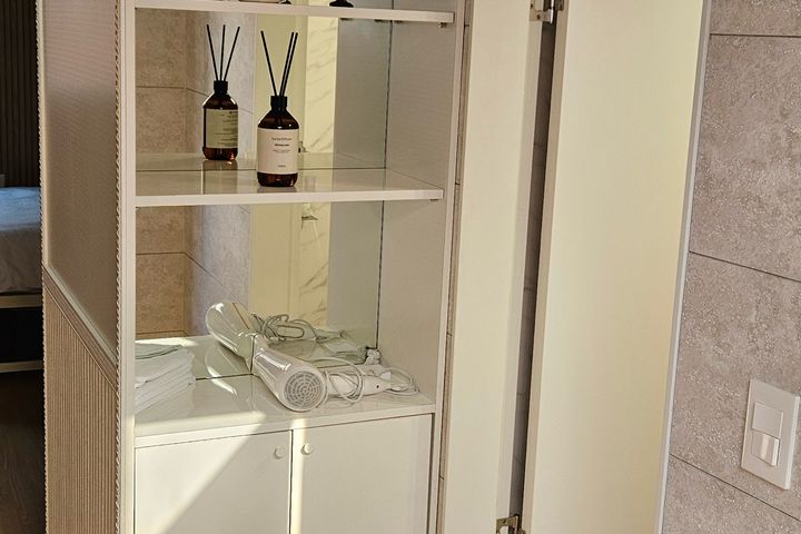32 rooms with a clean remodel 7th image