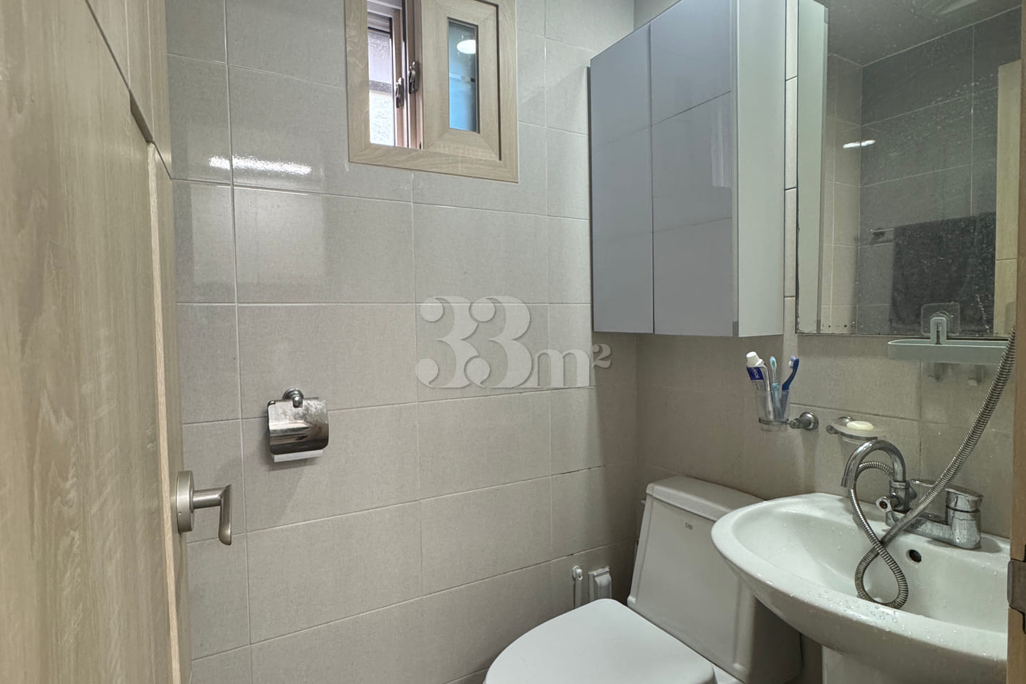Studio apartment with a separate kitchen (Gwa 9th image