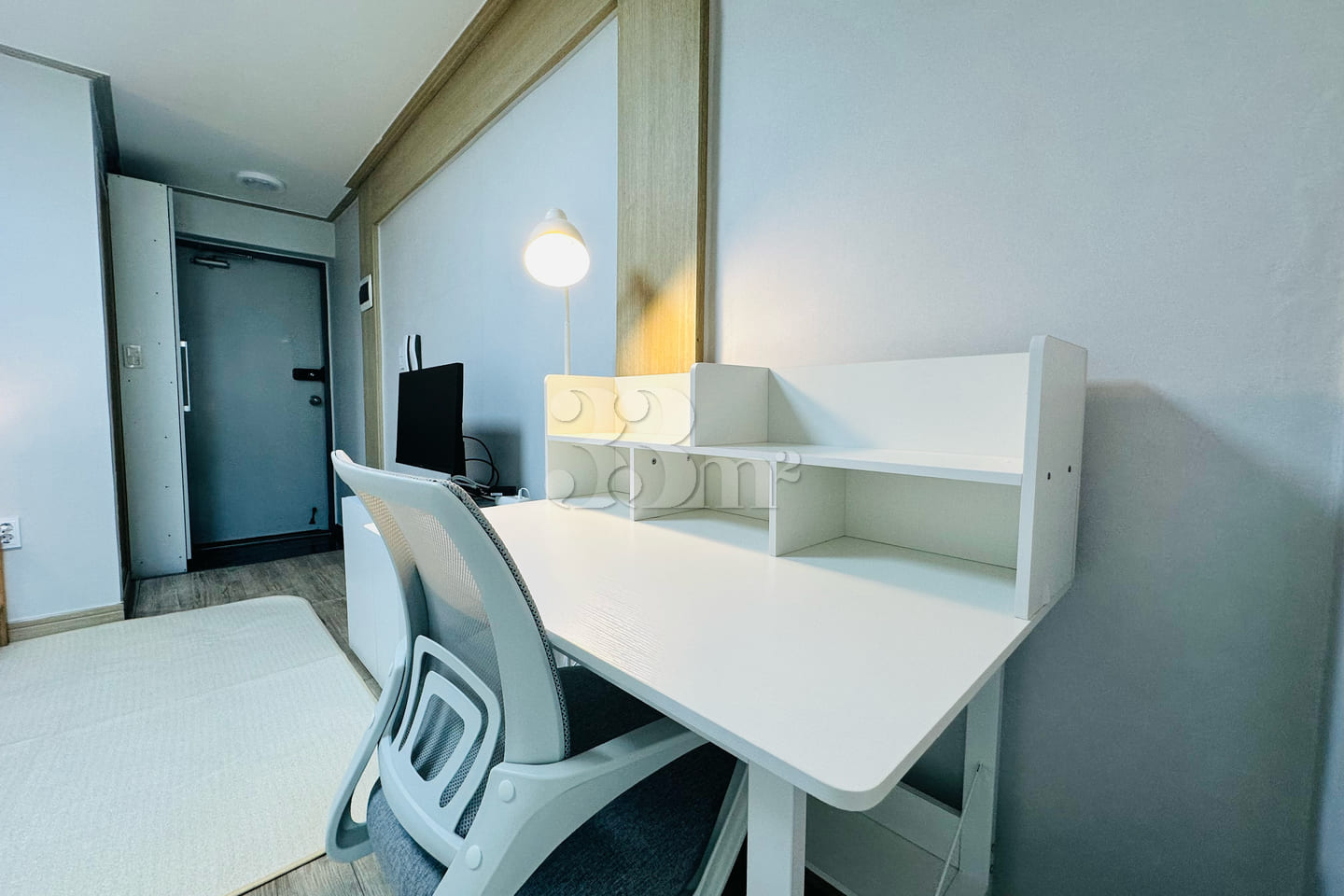 Fully furnished studio apartment near the cen 6th image