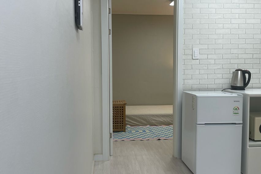 Incheon two-room apartment with full options  9th image