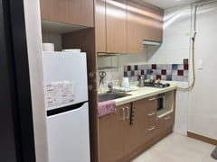 Gangnam Yellow House 4th image