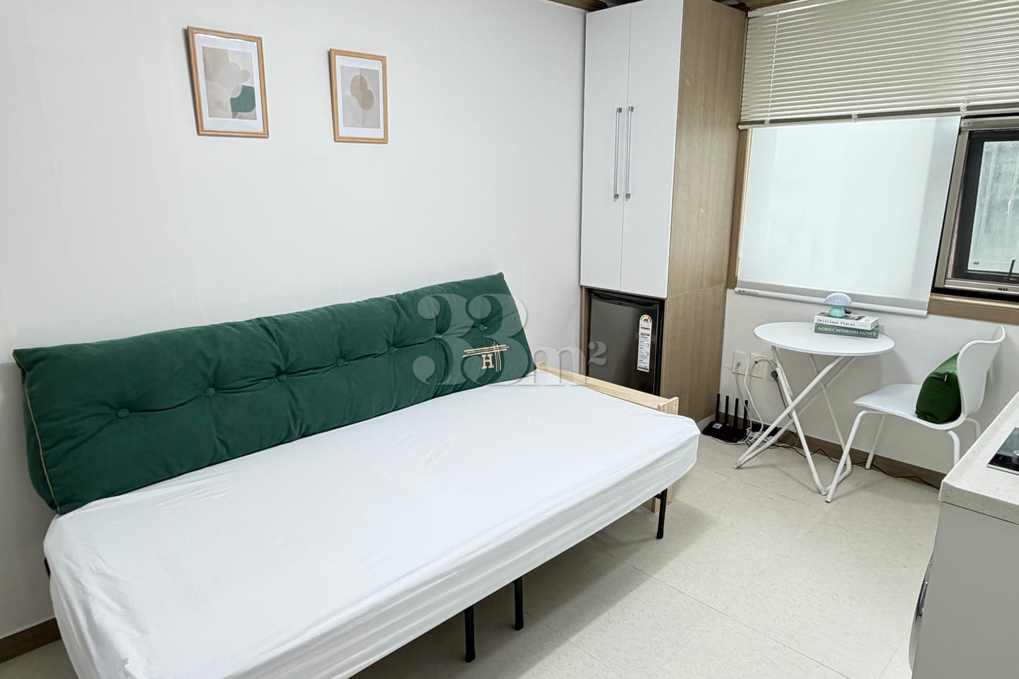 4-minute walk to Sinchon, 9-minute walk to Ho 3th image