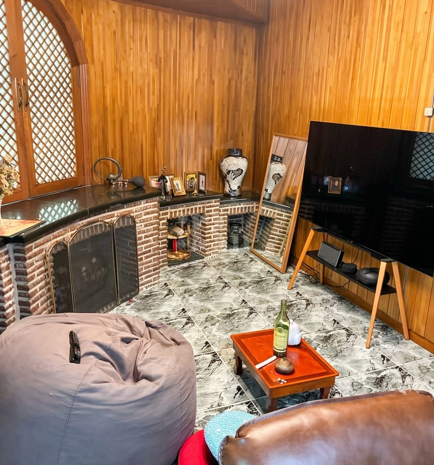 Entire home 1th image