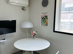 Pleasant, fully-furnished studio apartment ne 3th image