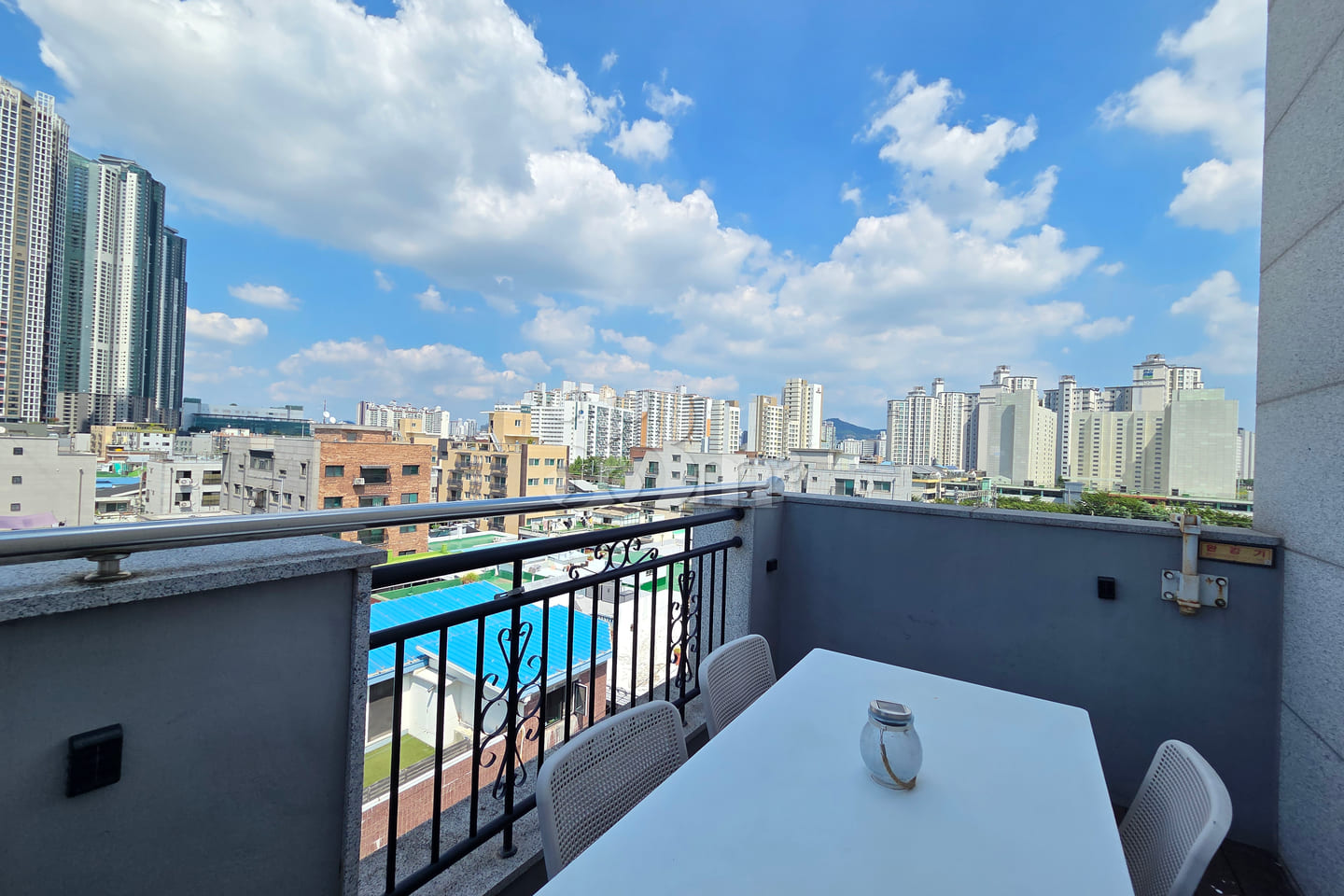 🏠 Newly built terrace with a great view 2th image