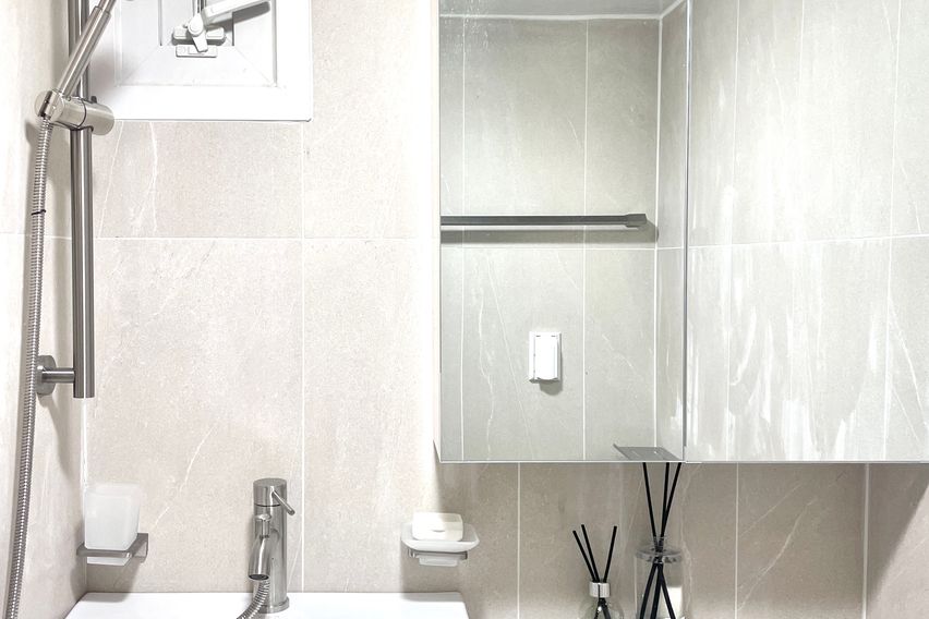 신촌역 리모델링 303