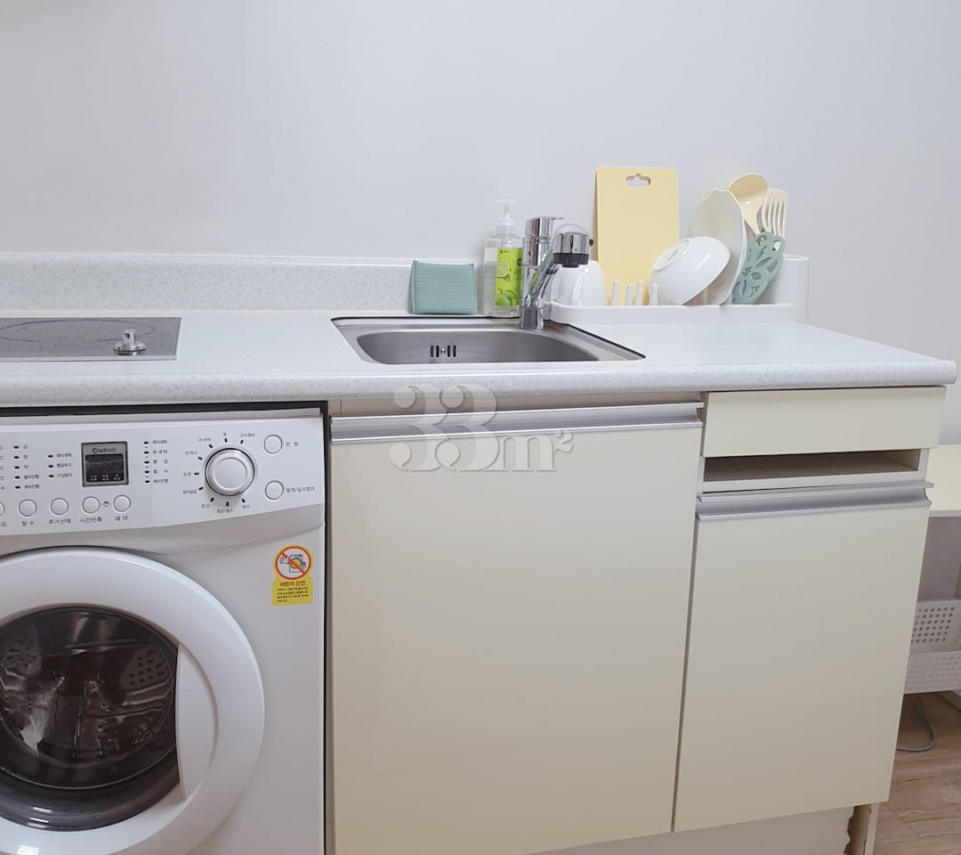 Single Room Central Stay 305 6th image