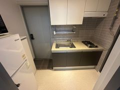 Within walking distance of Gamsam Station (Li 7th image