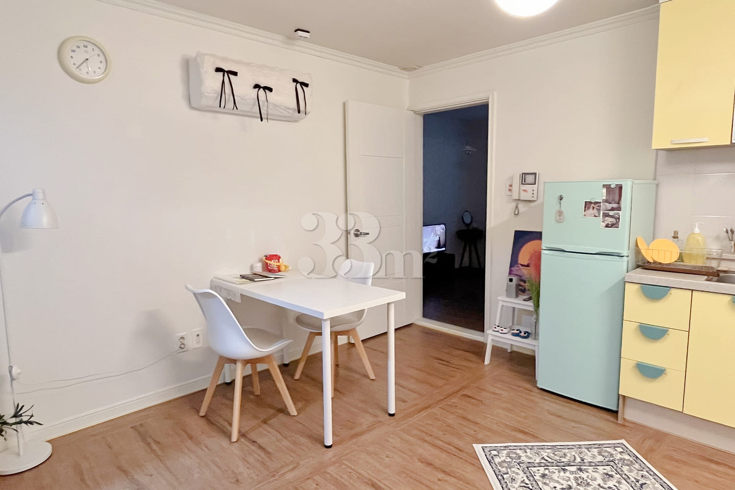Spacious room / Separate living room and kitc 6th image