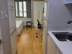 Gangnam Station, 1-minute walk, fully furnish 5th image