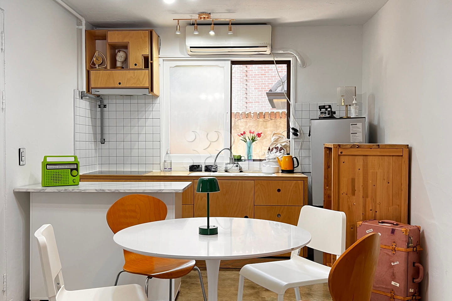 3-bedroom unit with a prime location near Ang 1th image