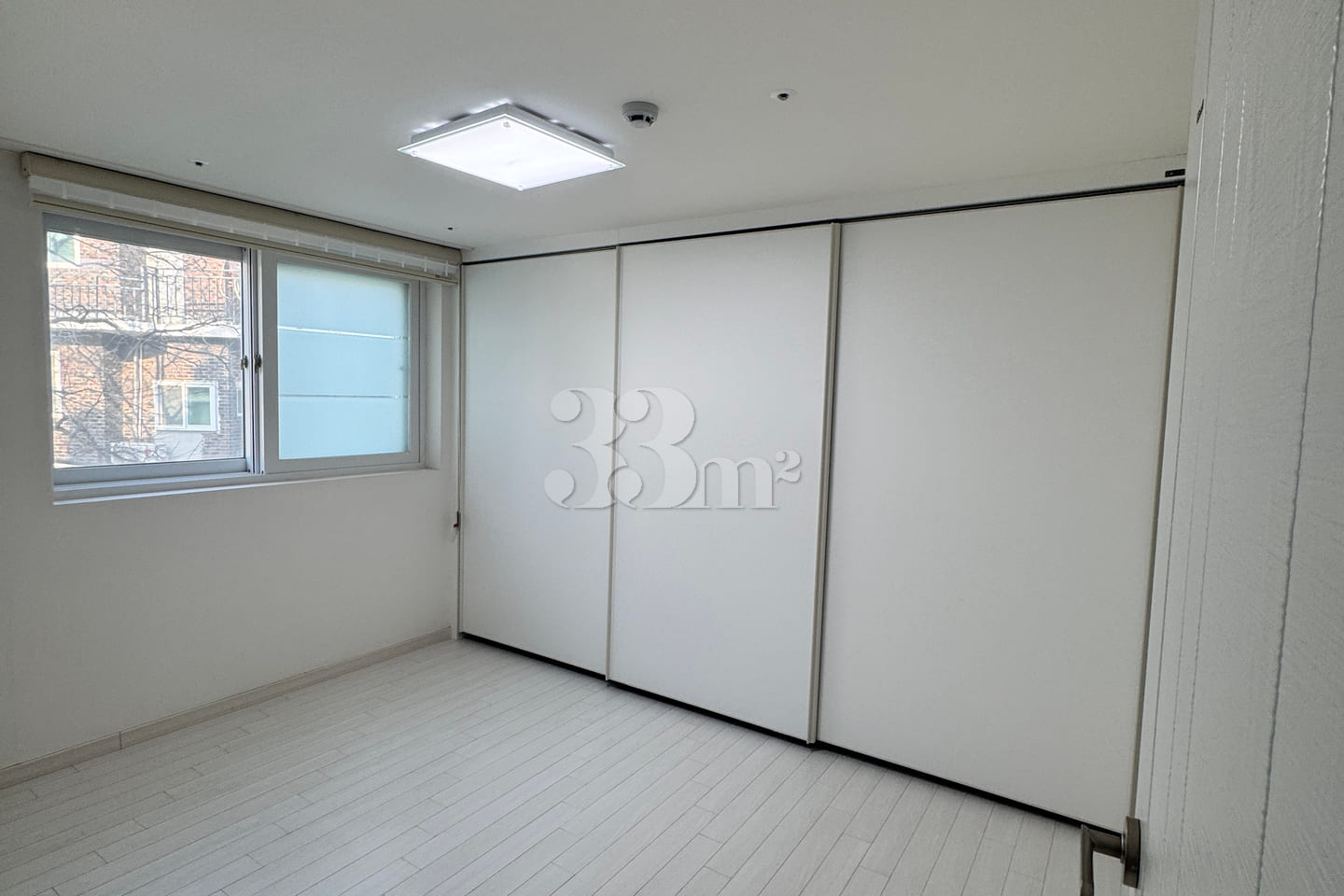 Oryudong Station / Luxury Two-Room Apartment 1th image