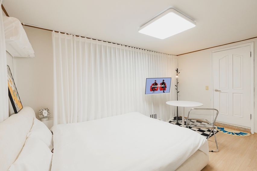 홍대 초역세권 퀸베드 6번째 이미지