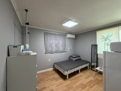 Studio with separate room, bathroom type 4th image