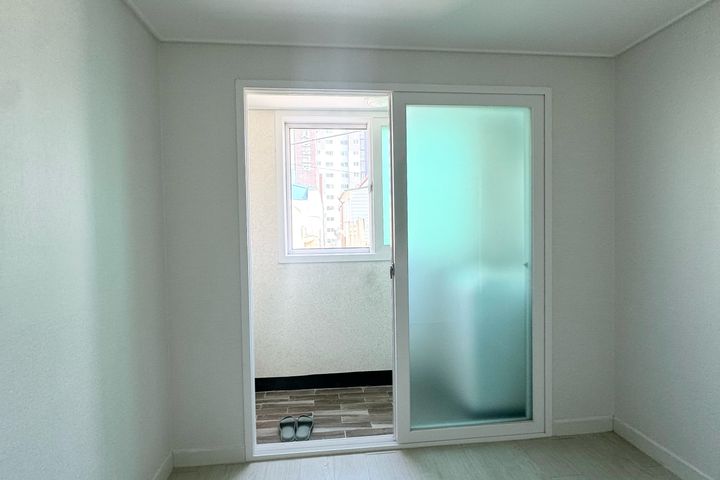 1.5-room apartment, fully furnished, 5 minute 13th image