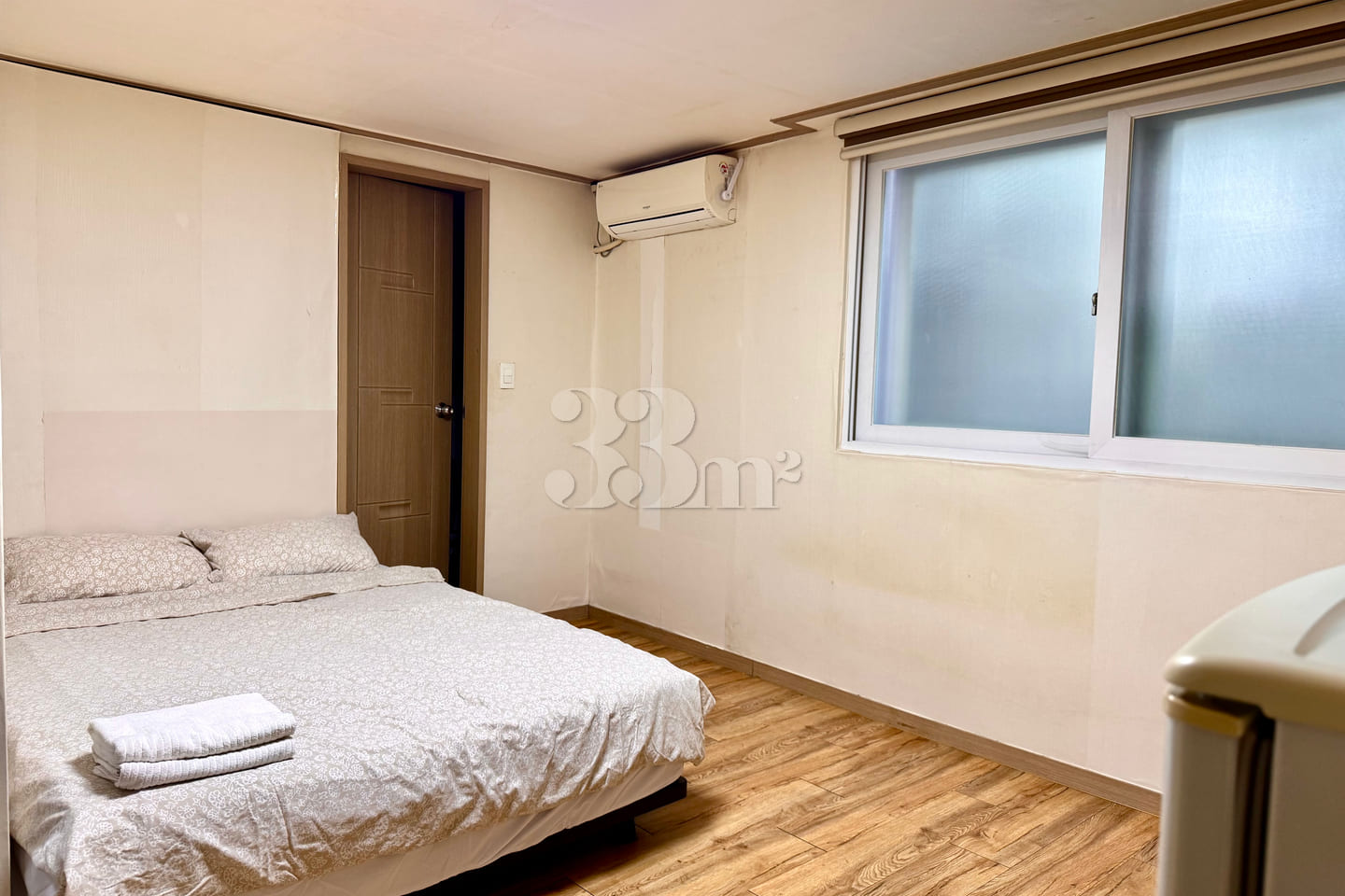 2 minutes from Nonhyeon Station (studio apart 1th image
