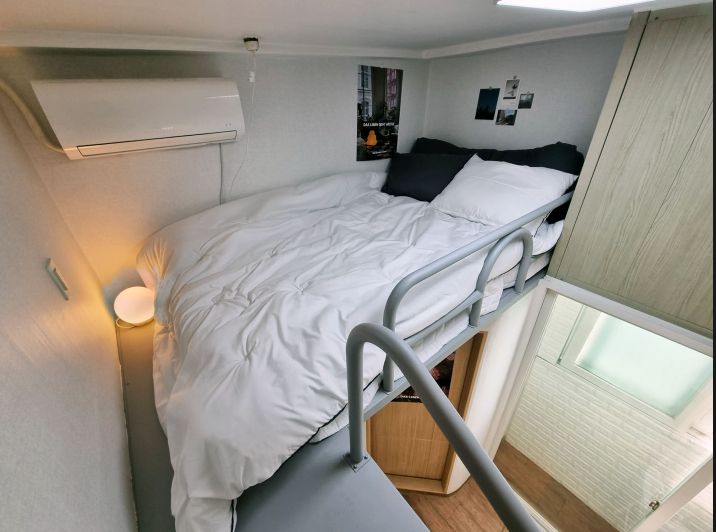 신촌 유럽식 복층텔