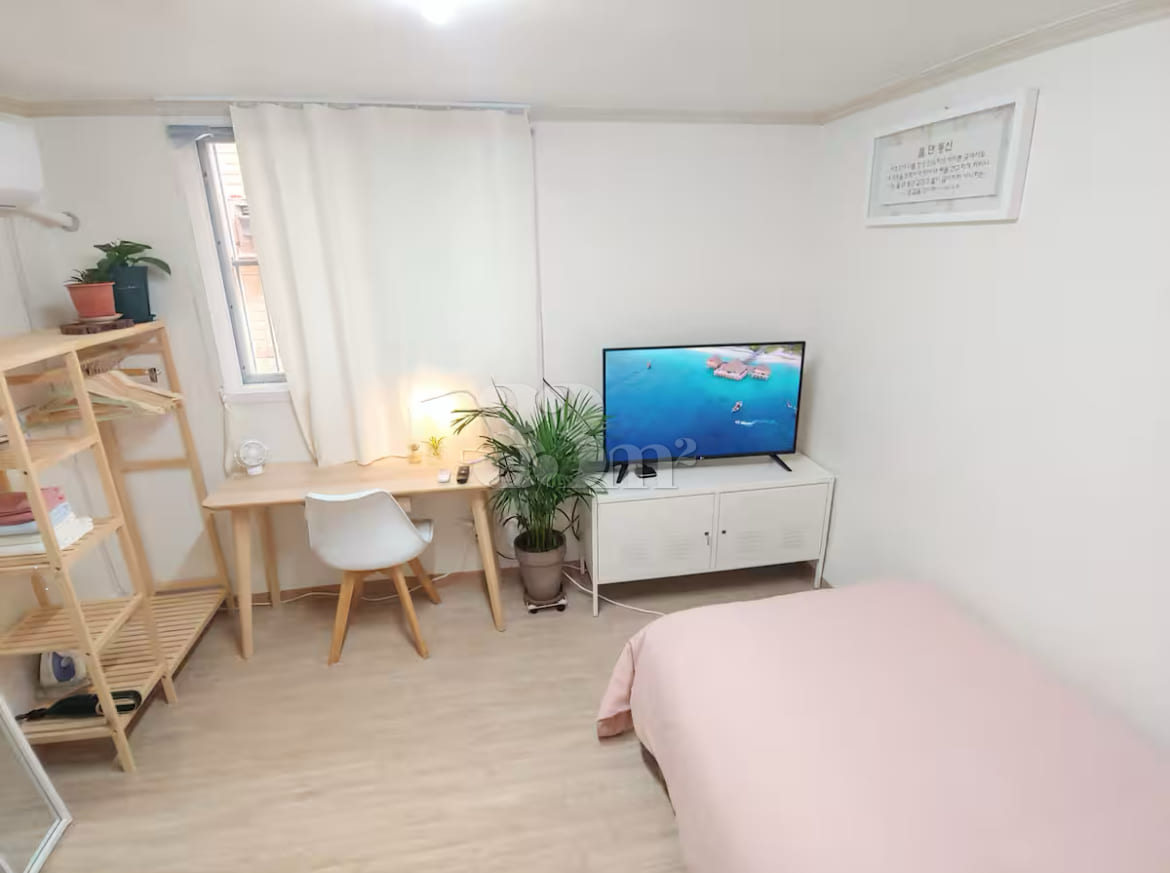 Cozy House in Gyeongnidan-gil 12th image
