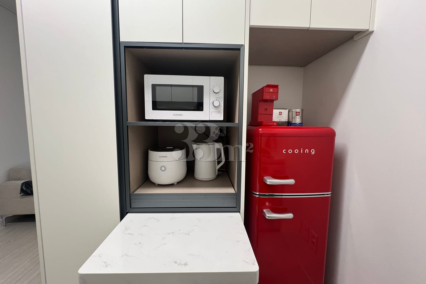 J2๐Fully-furnished Studio Apartment with a G 6th image