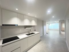 5 minutes from Achasan Station, parking avail 1th image