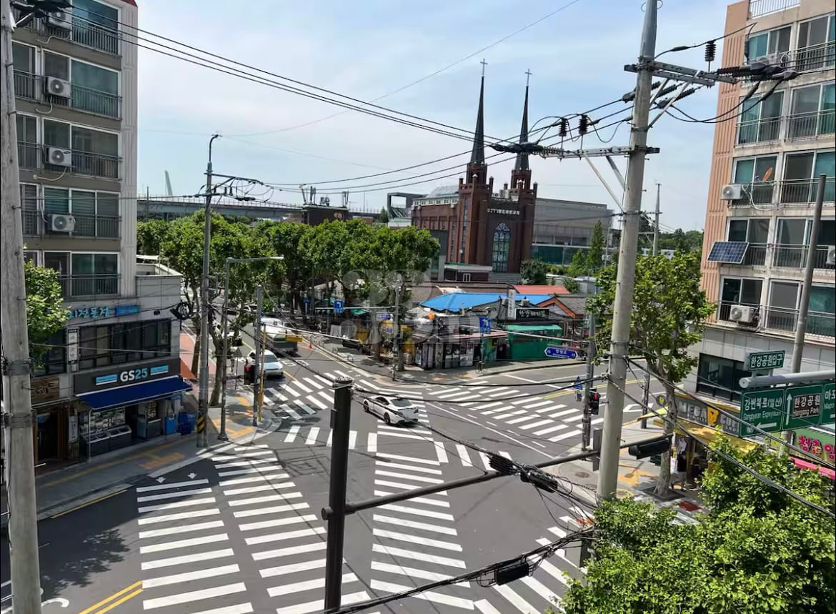 Cozy duplex house by the Han River 5th image