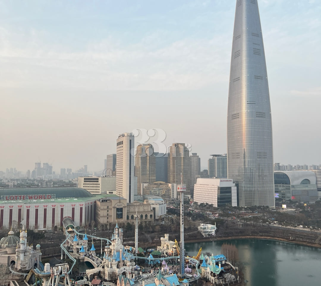 Songpa Jamsil Bangi Lotte World View ♥️ 0th image