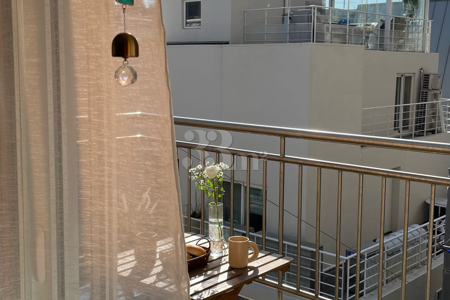 Spacious studio near Hapjeong and Hongdae sta 3th image