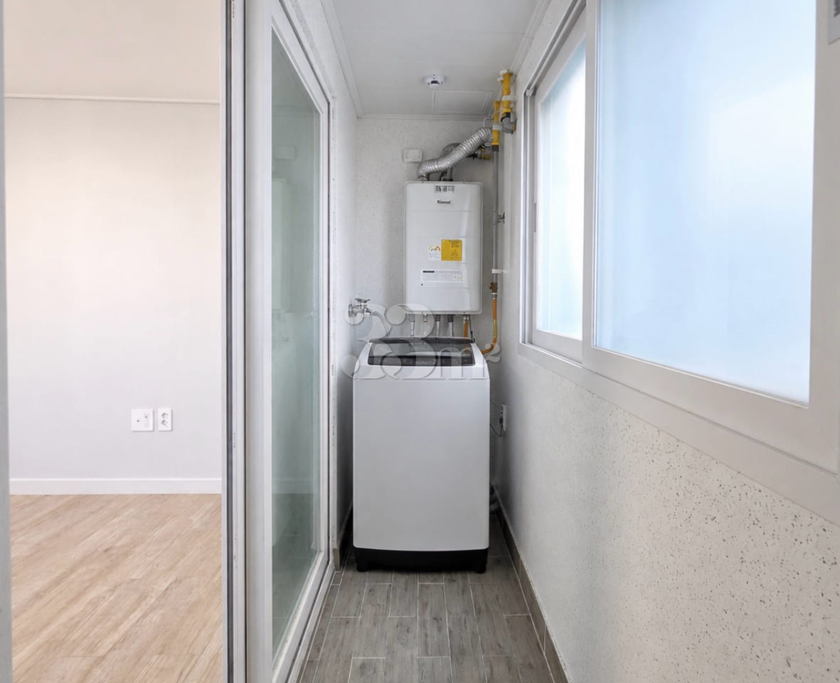Yeosu Newly Built 3-Room Unit 302 7th image