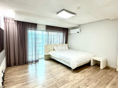 Large-sized unit with an ocean view on Dalmaj 8th image
