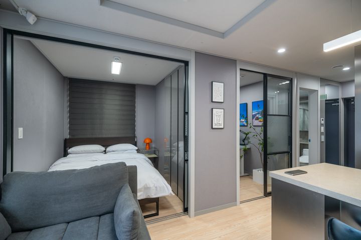 Two-room apartment in the City Hall, Gwanghwa 7th image
