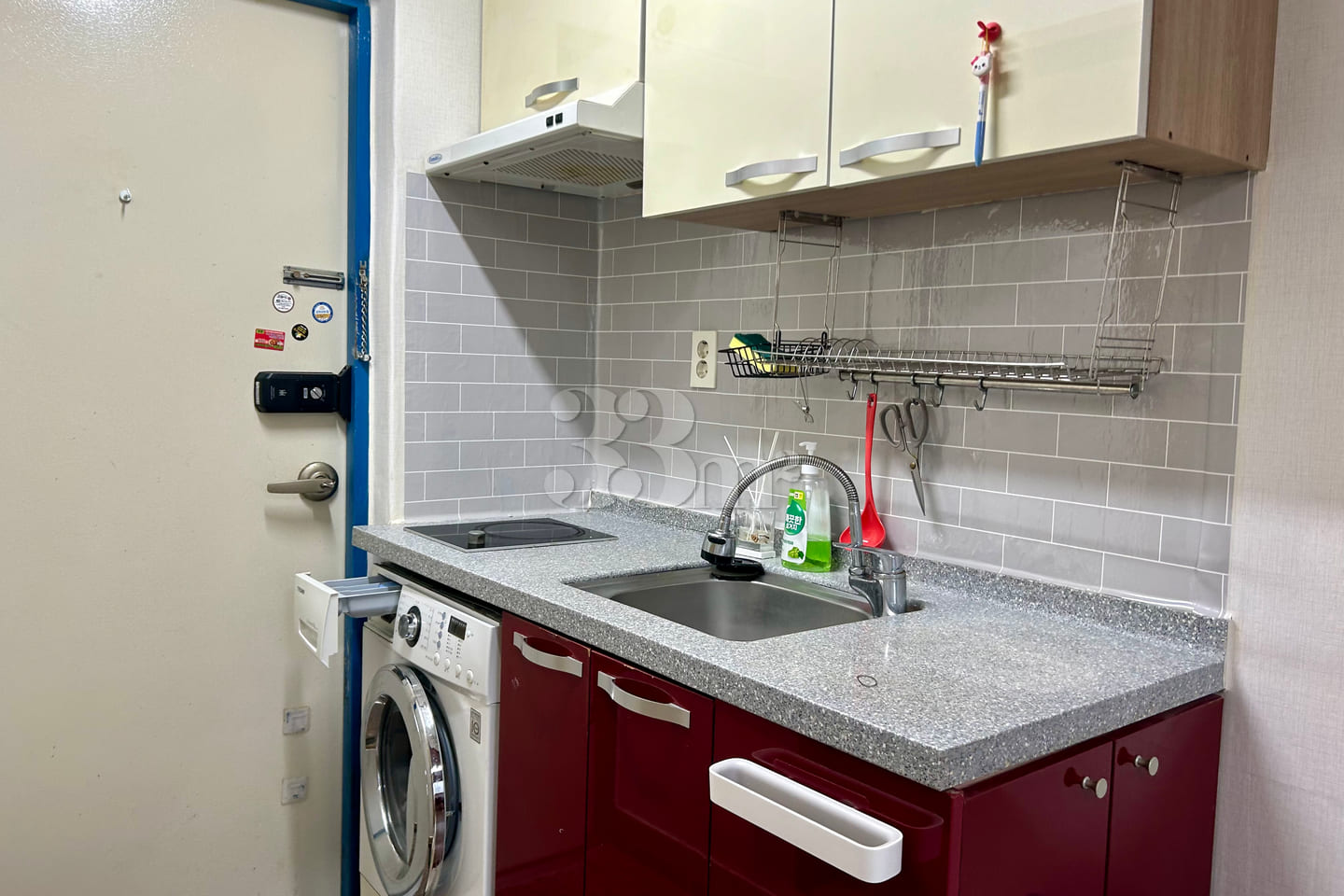 Best value for money, close to the subway sta 9th image