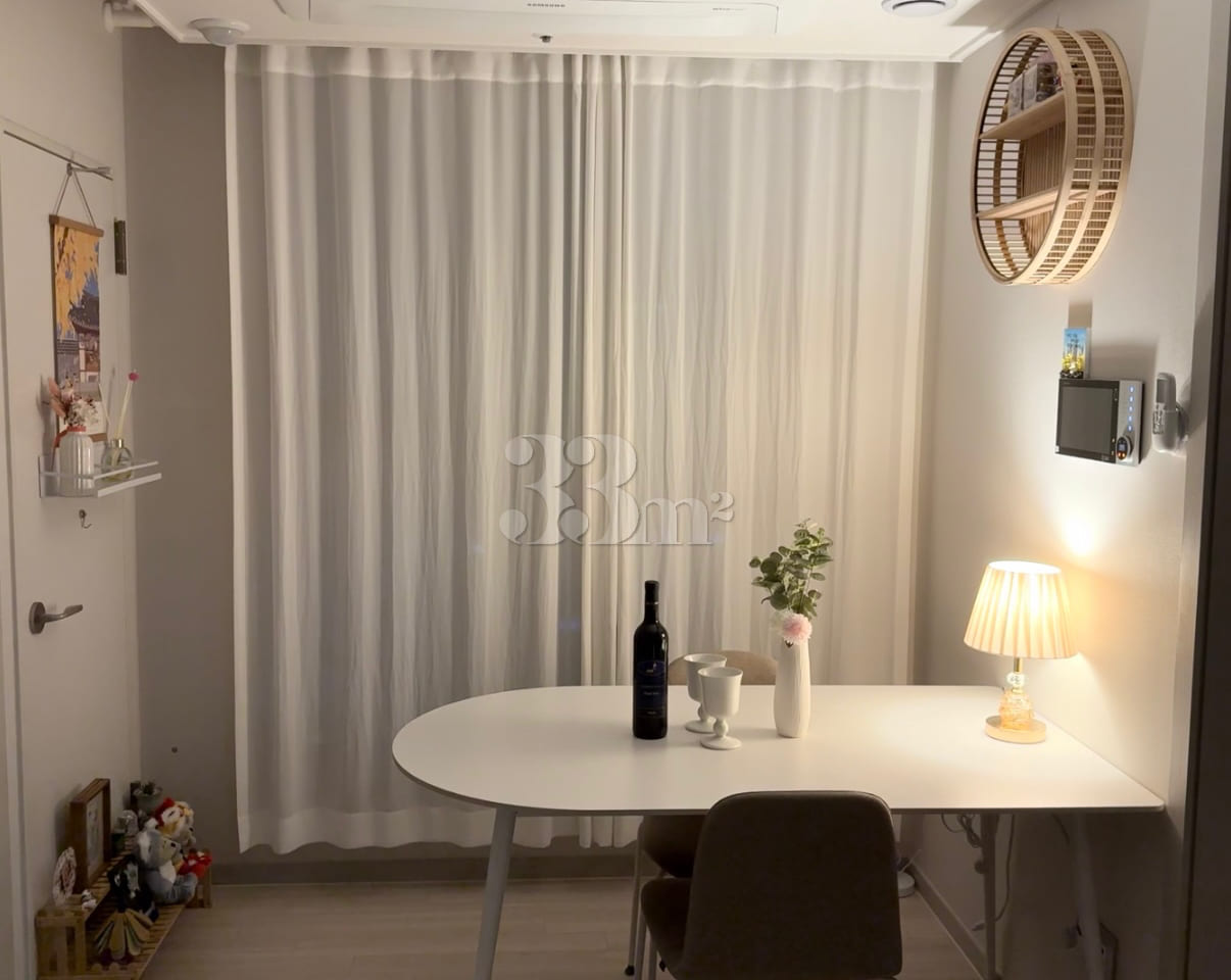 New 2-room apartment near the subway station  1th image