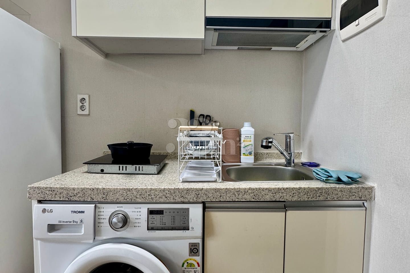 Studio Apartment (10 min from Osan Station) D 2th image