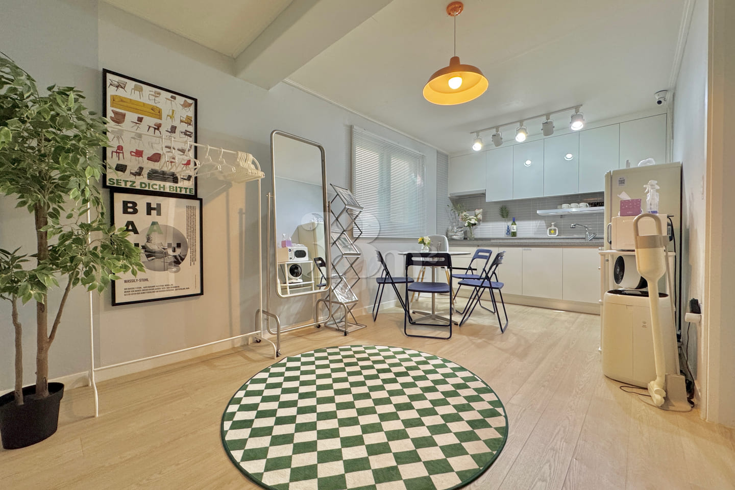 Spacious 2-room unit—no worries about noise f 11th image
