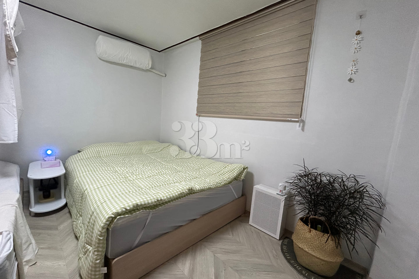 Two-room unit on the 1st floor, within walkin 1th image