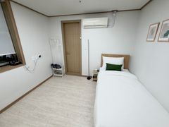 신촌4분,홍대9분-도보 1번째 이미지