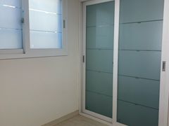 Three-room apartment with good natural light 4th image