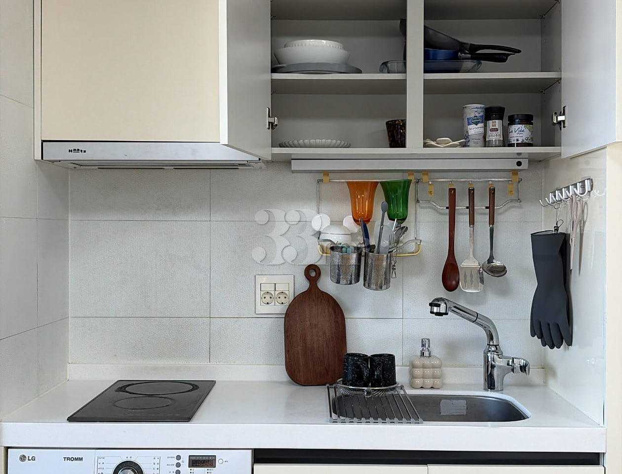 Parking available, fully furnished, green vie 11th image